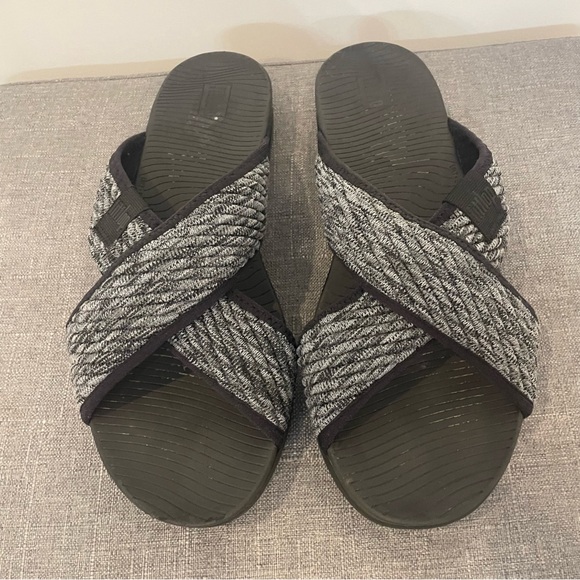 FITFLOP Women's Artknit Cross Slide Black Mix Fabric - Size 9 - Picture 3 of 12